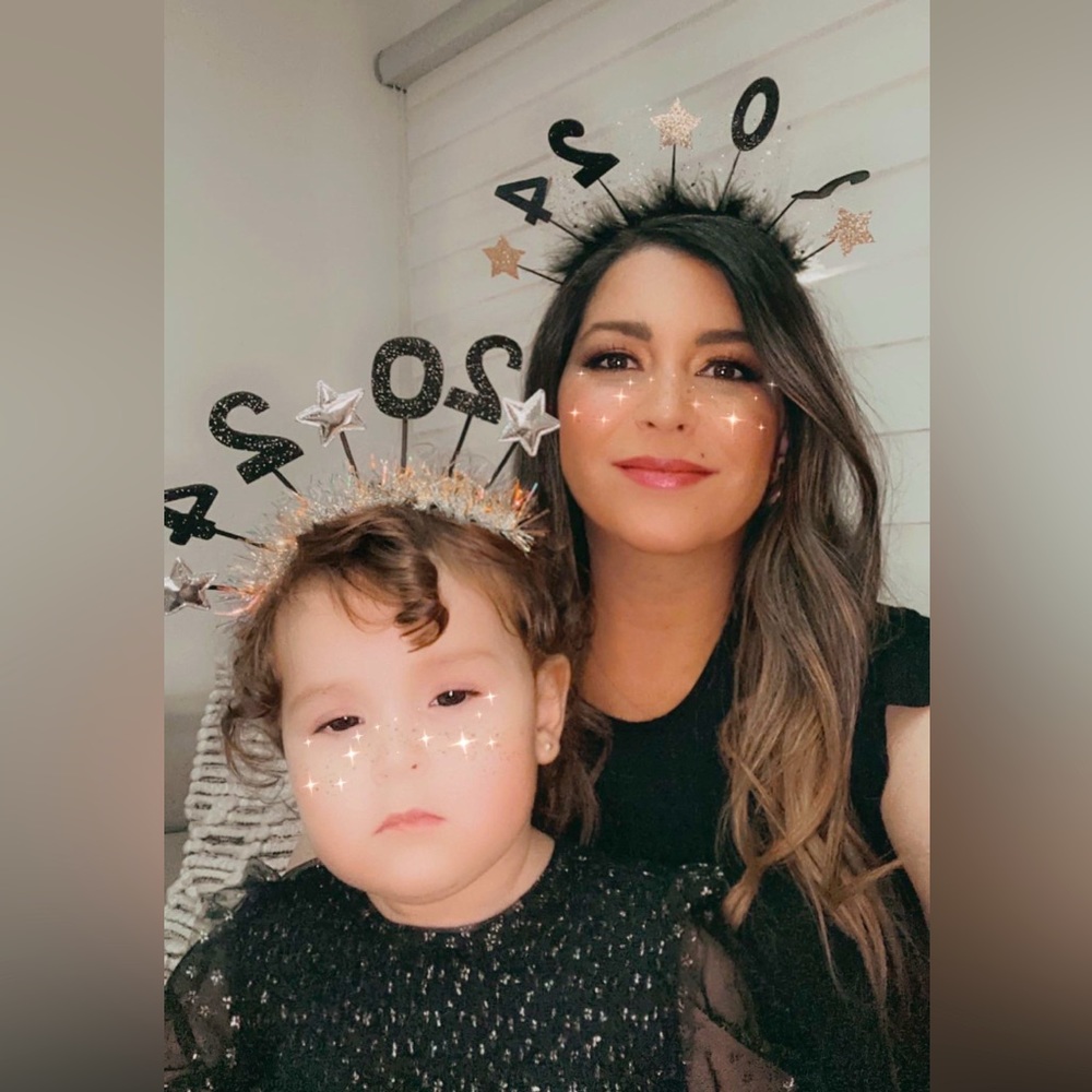 Co-Hosting “Winter Wardrobe Posh Party" on Jan 17, 2024 19:00 PM PST.